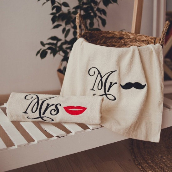 Рушник з вишивкою Mr & Mrs (2шт)