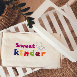 Рушник з вишивкою Kinder Рушник з вишивкою Kinder