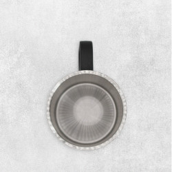 Гравірування на металевій чашці кавової