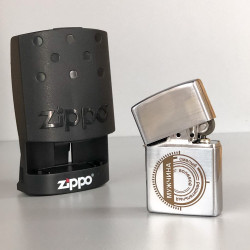  Запальничка Zippo з гравіюванням Чоловік